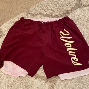 Men’s size small Darc Sport workout shorts w liner